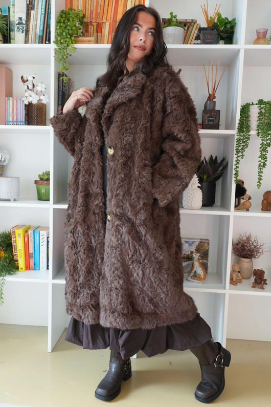 Paloma Dusk Premium Faux Fur Coat Chocolate /20=